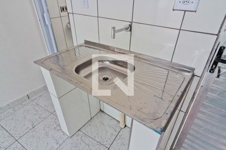 Kitnet de casa para alugar com 1 quarto, 30m² em Vila Diva, São Paulo