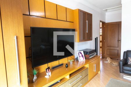 Sala de Tv de casa à venda com 3 quartos, 400m² em Vila Galvão, Guarulhos