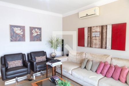 Sala de Tv de casa à venda com 3 quartos, 400m² em Vila Galvão, Guarulhos