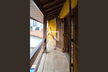 Varanda Suíte 1 de casa à venda com 3 quartos, 400m² em Vila Galvão, Guarulhos