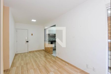 Sala de apartamento para alugar com 2 quartos, 60m² em Picanço, Guarulhos