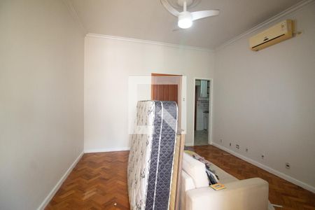 Sala de apartamento para alugar com 3 quartos, 104m² em Copacabana, Rio de Janeiro