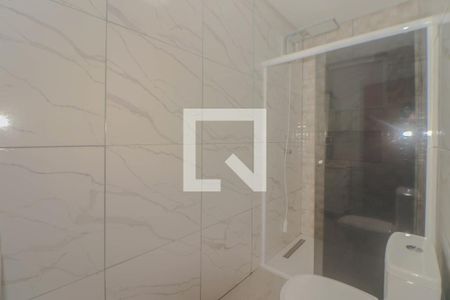 Casa à venda com 290m², 3 quartos e 1 vaga Casa à venda com 290m², 3 quartos e 1 vaga Banheiro da Suíte