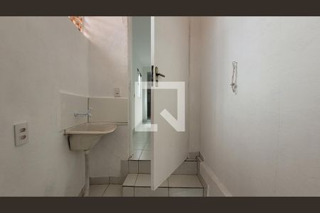 Lavanderia  de casa para alugar com 1 quarto, 36m² em Jardim Guarará, Santo André