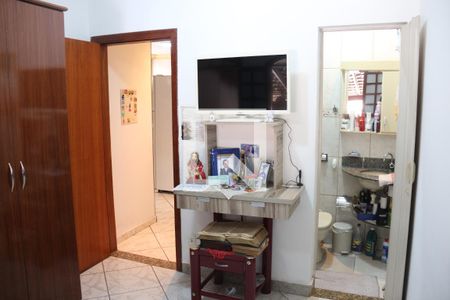 Quarto 1 de casa à venda com 2 quartos, 180m² em Diamante, Belo Horizonte