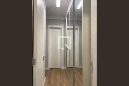 Corredor de apartamento à venda com 3 quartos, 110m² em Centro, Osasco