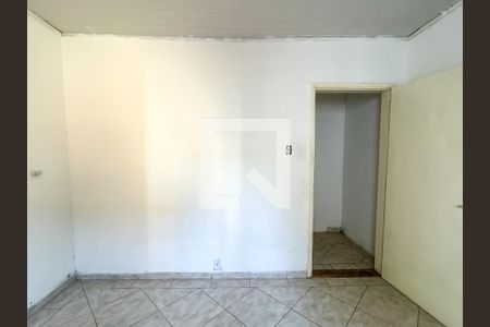 Quarto 2 de casa à venda com 5 quartos, 90m² em Vila Guedes, São Paulo