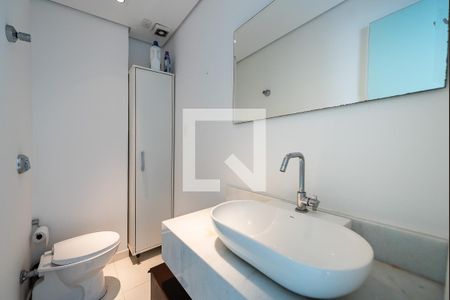 Lavabo de apartamento para alugar com 1 quarto, 112m² em Ponta da Praia, Santos