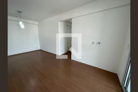 Sala de apartamento para alugar com 3 quartos, 81m² em Vila Sônia, São Paulo