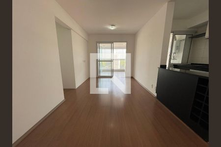 Sala de apartamento para alugar com 3 quartos, 81m² em Vila Sônia, São Paulo