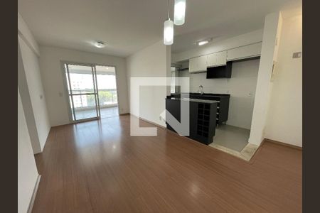 Sala de apartamento para alugar com 3 quartos, 81m² em Vila Sônia, São Paulo