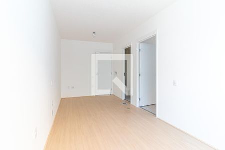 Sala/Quarto de apartamento para alugar com 1 quarto, 27m² em Conjunto Residencial José Bonifácio, São Paulo