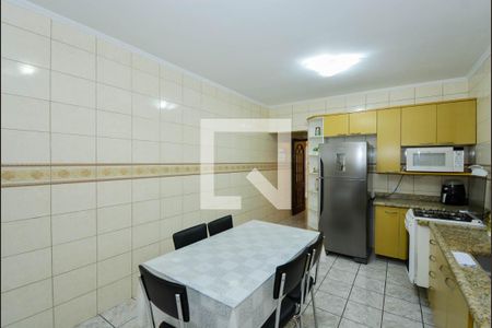 Casa à venda com 188m², 3 quartos e 2 vagas Casa à venda com 188m², 3 quartos e 2 vagasCozinha