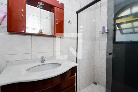 Casa à venda com 188m², 3 quartos e 2 vagas Casa à venda com 188m², 3 quartos e 2 vagasBanheiro Social