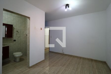 Suíte de casa para alugar com 2 quartos, 94m² em Santa Maria, Santo André