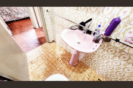 Casa à venda com 349m², 3 quartos e 5 vagas Casa à venda com 349m², 3 quartos e 5 vagasBanheiro