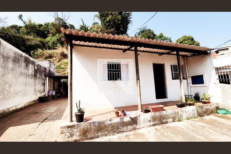 Casa à venda com 349m², 3 quartos e 5 vagas Casa à venda com 349m², 3 quartos e 5 vagasÁrea comum