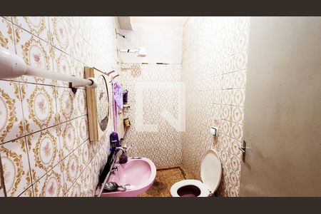 Casa à venda com 349m², 3 quartos e 5 vagas Casa à venda com 349m², 3 quartos e 5 vagasBanheiro