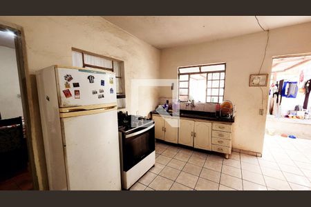 Casa à venda com 349m², 3 quartos e 5 vagas Casa à venda com 349m², 3 quartos e 5 vagasCozinha