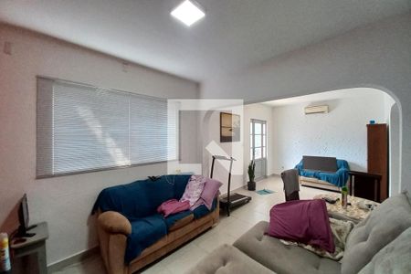 Sala de TV de casa para alugar com 4 quartos, 284m² em Jardim do Trevo, Campinas