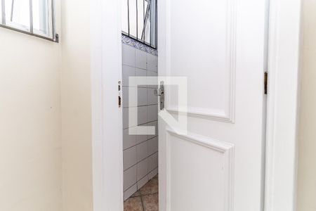 Lavabo de apartamento para alugar com 2 quartos, 75m² em Lapa, São Paulo