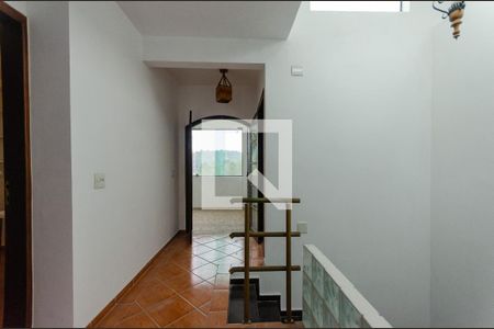 Corredor de casa para alugar com 4 quartos, 250m² em Jaraguá, São Paulo