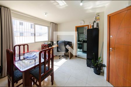 Sala de apartamento à venda com 3 quartos, 65m² em Nova Suíça, Belo Horizonte