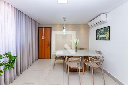 Sala de apartamento à venda com 4 quartos, 93m² em Grajaú, Belo Horizonte