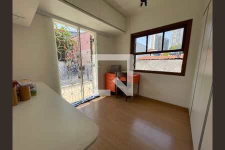 Quarto 1 de casa à venda com 5 quartos, 271m² em Vila Universitária, São Paulo