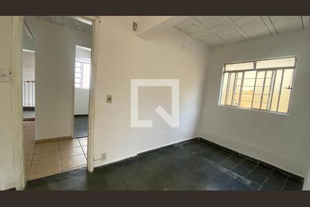 Quarto 2 de casa para alugar com 3 quartos, 90m² em Carlos Prates, Belo Horizonte