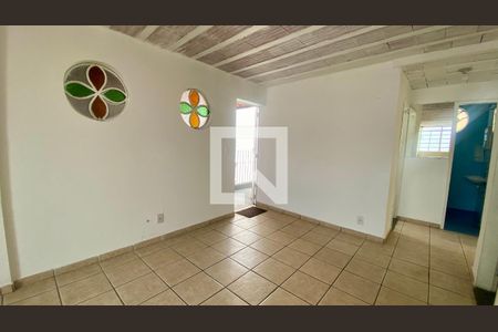 Sala de casa para alugar com 3 quartos, 90m² em Carlos Prates, Belo Horizonte