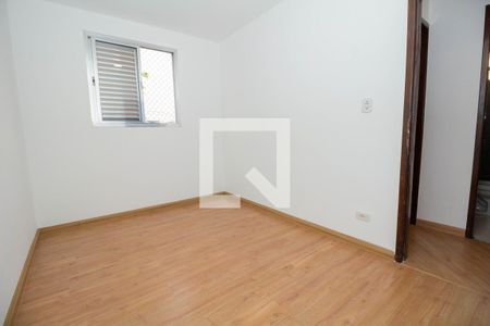 Quarto 1 de apartamento para alugar com 2 quartos, 50m² em Vila Silvia, São Paulo