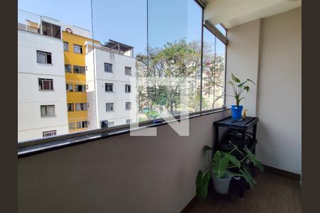 Varanda Sala de apartamento à venda com 3 quartos, 89m² em Fernão Dias, Belo Horizonte