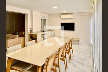 Varanda Gourmet de apartamento à venda com 3 quartos, 136m² em Vila Anastácio, São Paulo