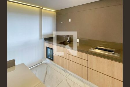 Varanda Gourmet de apartamento à venda com 3 quartos, 136m² em Vila Anastácio, São Paulo