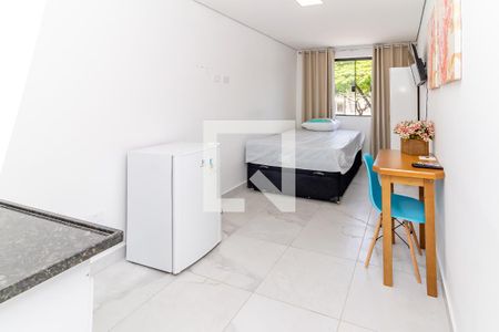 Quarto / Sala de kitnet/studio para alugar com 1 quarto, 25m² em Lapa, São Paulo