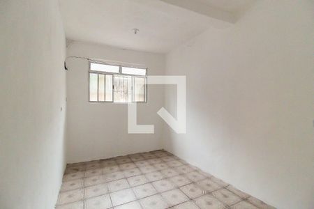 Sala/Quarto 1 de casa para alugar com 2 quartos, 100m² em Parque Guarani, São Paulo