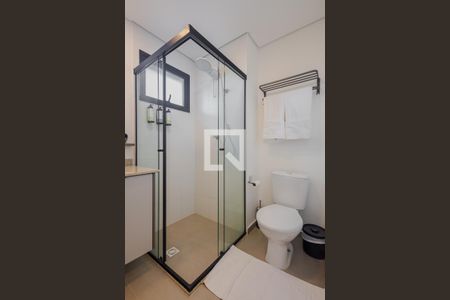 Banheiro de apartamento para alugar com 1 quarto, 24m² em Pinheiros, São Paulo