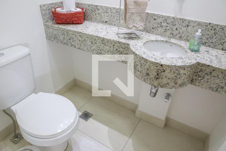 Lavabo de apartamento para alugar com 4 quartos, 167m² em Água Branca, São Paulo