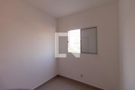 Quarto 2 de apartamento para alugar com 2 quartos, 46m² em Vila Ema, São Paulo