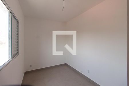 Quarto 1 de apartamento para alugar com 2 quartos, 40m² em Vila Ema, São Paulo