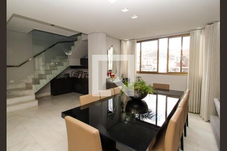 Apartamento para alugar com 256m², 3 quartos e 3 vagas Apartamento para alugar com 256m², 3 quartos e 3 vagasSala