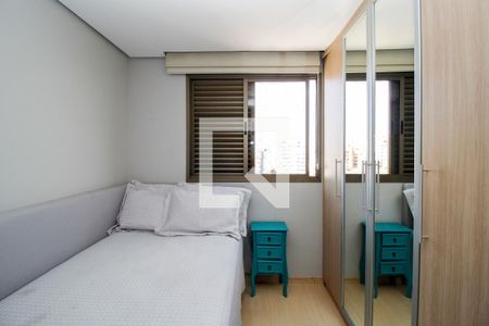 Apartamento para alugar com 256m², 3 quartos e 3 vagas Apartamento para alugar com 256m², 3 quartos e 3 vagasQuarto