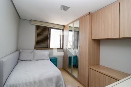 Apartamento para alugar com 256m², 3 quartos e 3 vagas Apartamento para alugar com 256m², 3 quartos e 3 vagasQuarto
