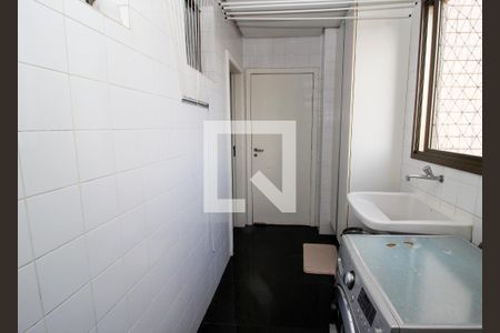 Apartamento para alugar com 256m², 3 quartos e 3 vagas Apartamento para alugar com 256m², 3 quartos e 3 vagasÁrea de Serviço