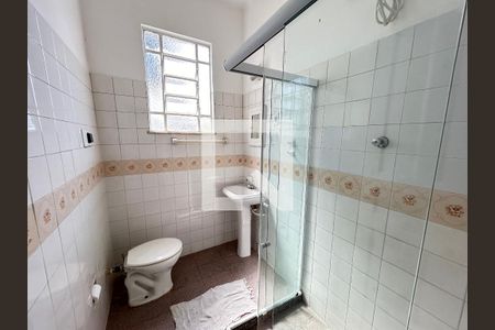 Banheiro de apartamento para alugar com 1 quarto, 50m² em Irajá, Rio de Janeiro