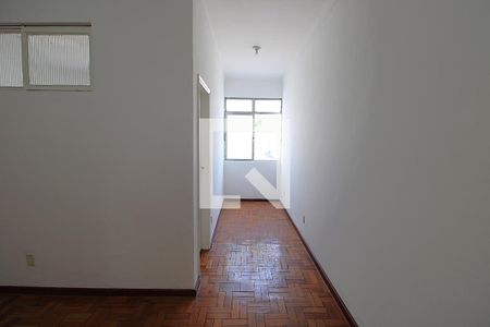 Sala de apartamento para alugar com 1 quarto, 50m² em Irajá, Rio de Janeiro