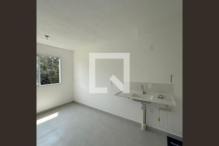 Sala/Cozinha de apartamento para alugar com 2 quartos, 32m² em Jardim Celeste, São Paulo