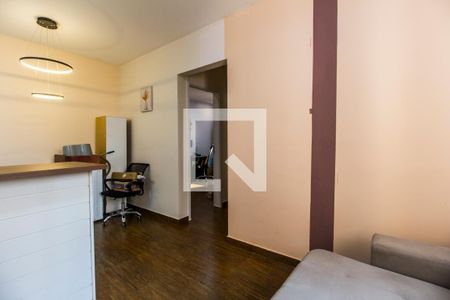 Sala de TV de apartamento à venda com 2 quartos, 51m² em Centro, Barueri