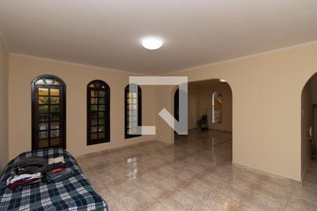 Sala 2 de casa para alugar com 6 quartos, 680m² em Vila Santos, São Paulo